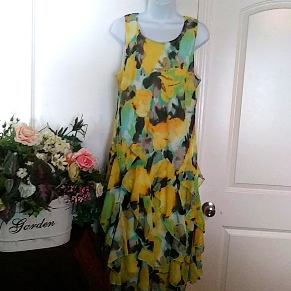 ROBBIE BEE Multi Color Dress.  (142)